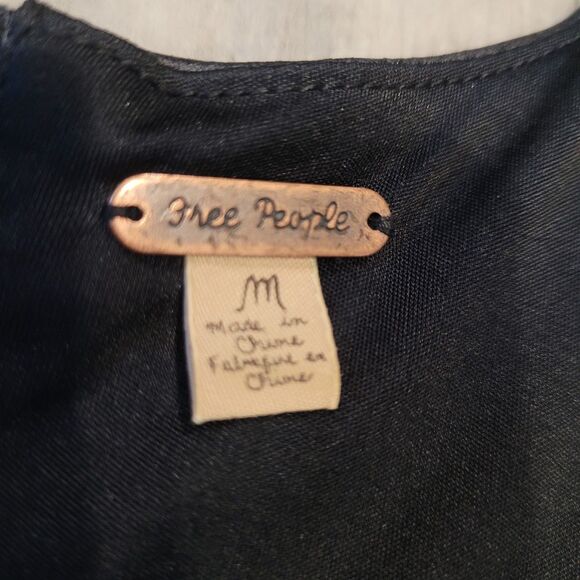 FREE PEOPLE Faux Leather Black Mini Dress Size M Medium Bodycon Sleeveless ZipUp - Picture 3 of 5